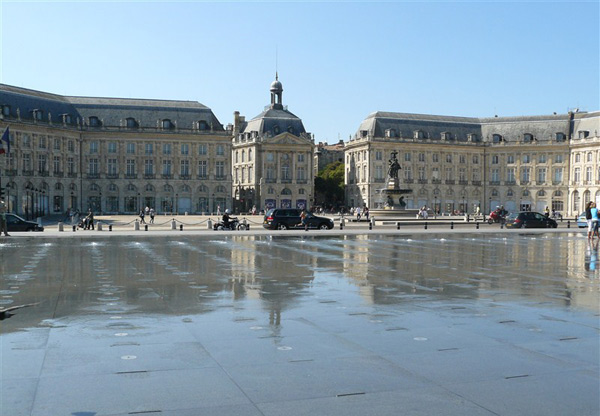 法國波爾多水鏡廣場