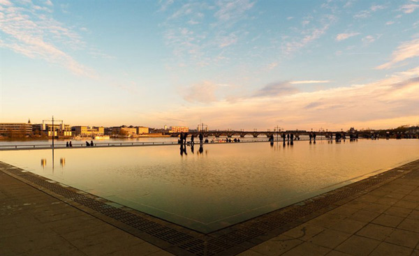 法國波爾多水鏡廣場