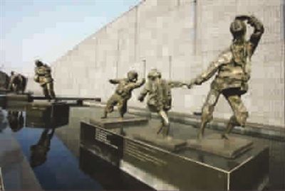 南京大屠殺紀念館雕塑廣場
