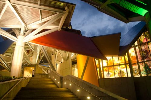 弗蘭克·蓋里設計的巴拿馬生物多樣性博物館