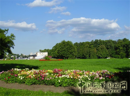 雅斯納亞?波良納