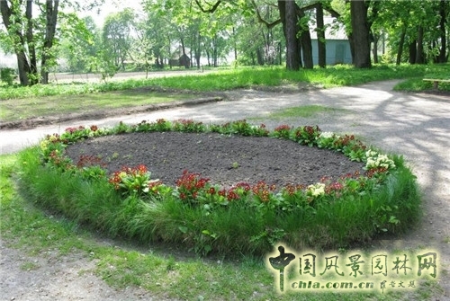 雅斯納亞?波良納