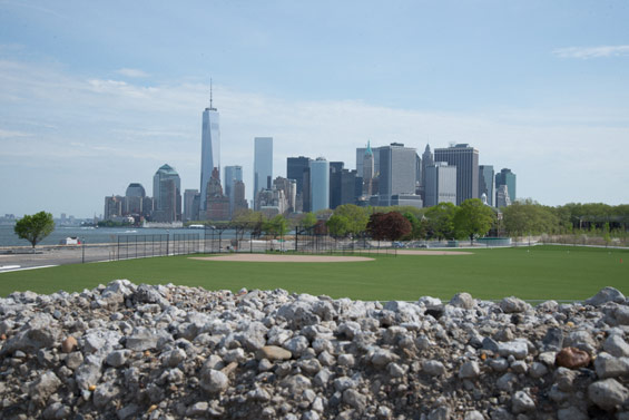 紐約市區一處遠離煩囂的靜地~總督島