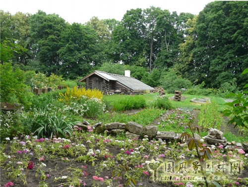 雅斯納亞 波良納