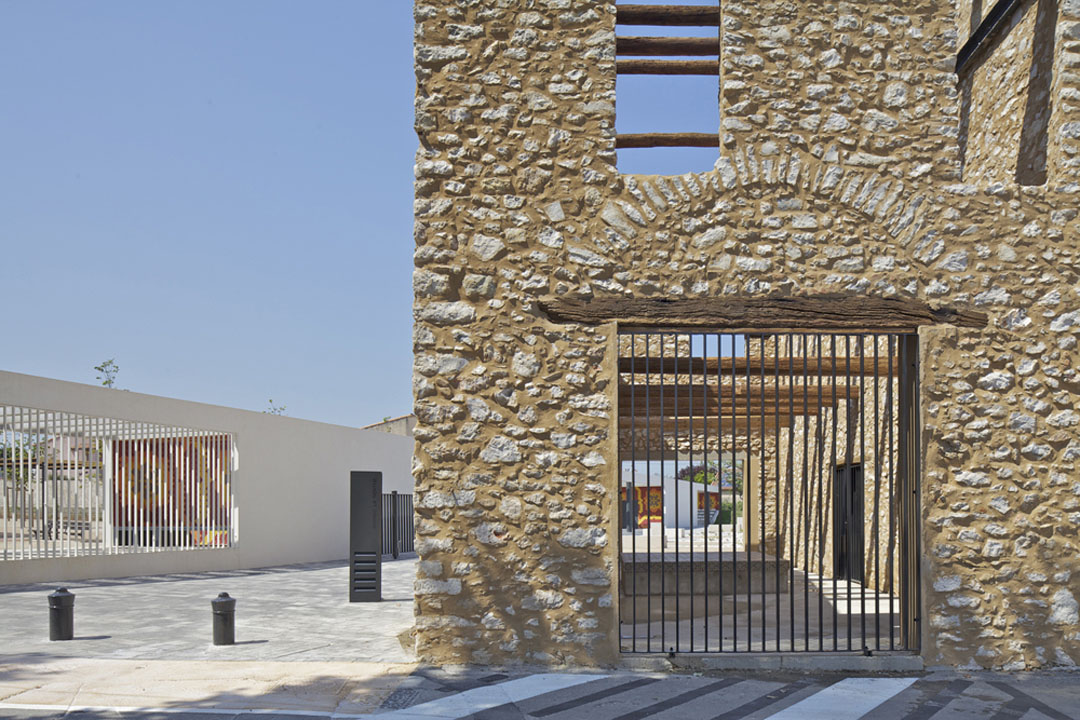 法國,馬賽Gignac la Nerthe市中心廣場景觀項目