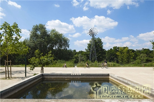 法國(guó)南泰爾市Chemin公園