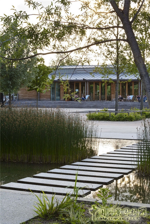 法國(guó)南泰爾市Chemin公園