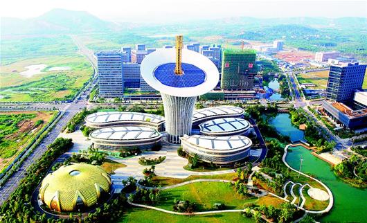 武漢新能源研究院大樓，就像一朵盛開的馬蹄蓮。