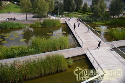 克里希?巴蒂尼奧勒公園