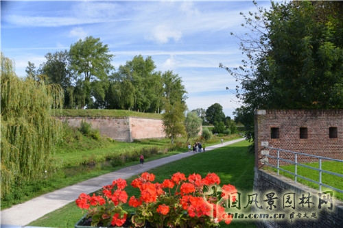 法國(guó)里爾星城防護(hù)