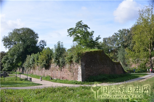 法國(guó)里爾星城防護(hù)