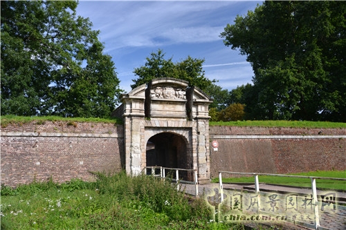 法國里爾星城防護(hù)