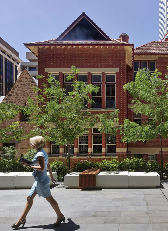 布魯克菲爾德廣場