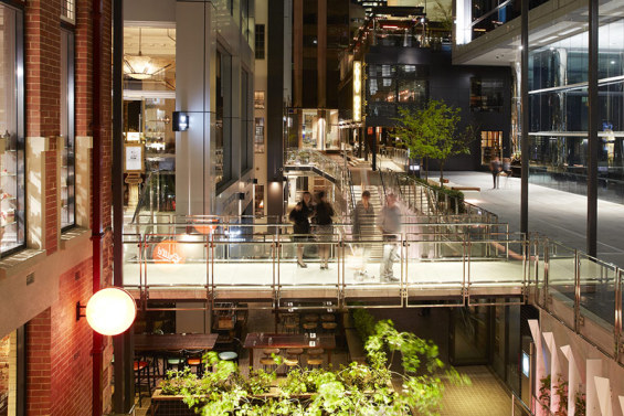 布魯克菲爾德廣場