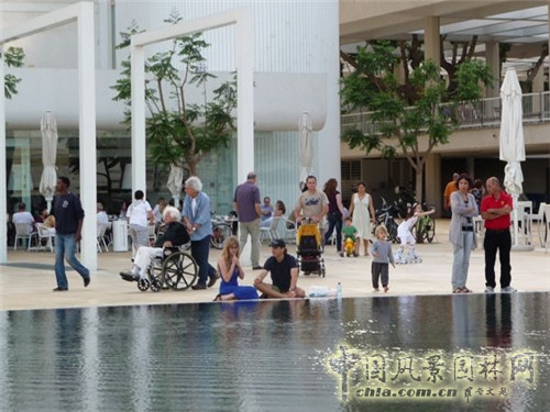 哈比瑪劇院廣場(chǎng)