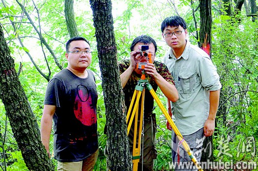 林業人員在摸森林資源“家底”。