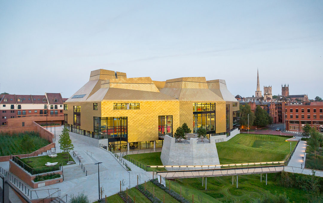 英國伍斯特大學蜂巢圖書館雨水花園景觀設計