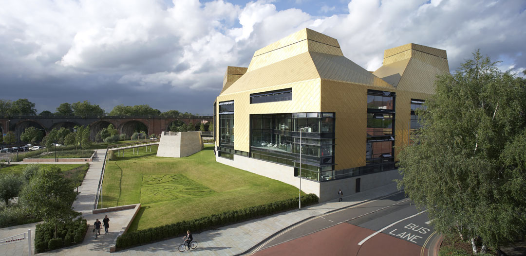 英國伍斯特大學蜂巢圖書館雨水花園景觀設計