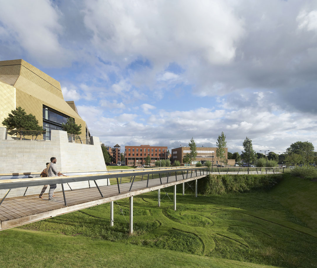 英國伍斯特大學蜂巢圖書館雨水花園景觀設計