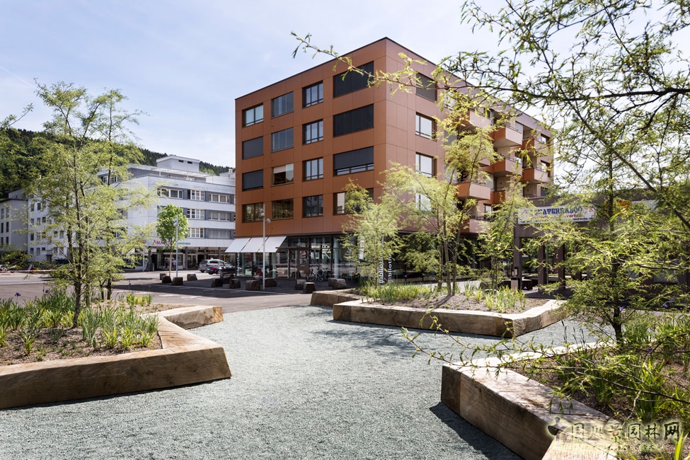 瑞士埃比孔Riedmatt 廣場景觀設計