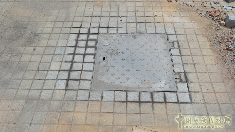 小石丁鋪裝及井蓋安裝