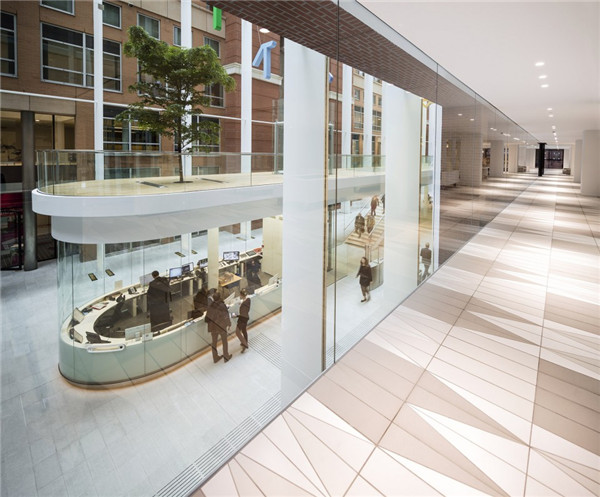 淡雅與明媚并置 ：荷蘭政府大樓改造設計