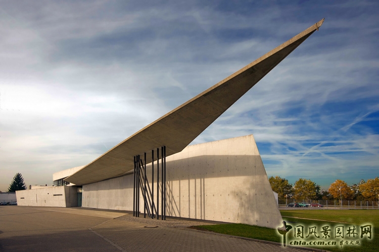 天妒英才 建筑界大師扎哈·哈迪德離世