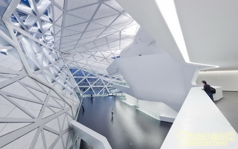 天妒英才　建筑界大師扎哈·哈迪德離世