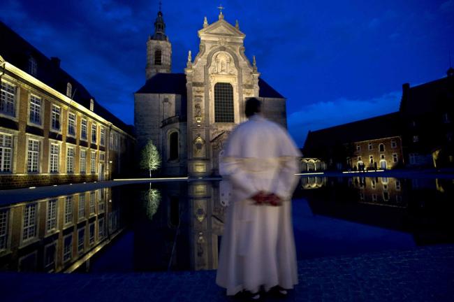 創(chuàng)造城市亮點(diǎn)：城市的新穎水景