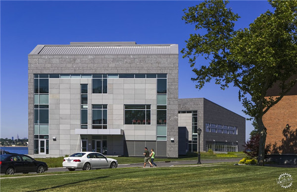 紐約州立大學海事學術中心