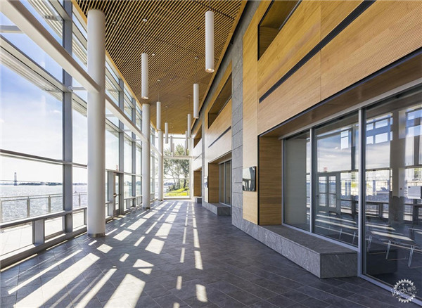 紐約州立大學海事學術中心