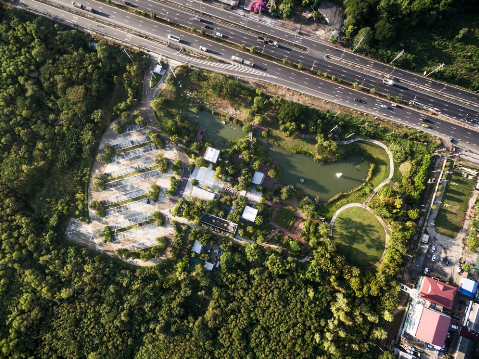 泰國(guó):高速路旁的鄉(xiāng)土風(fēng)格開(kāi)放型城市公園