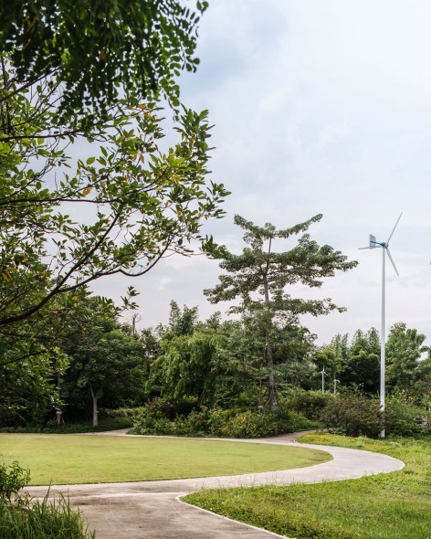 泰國:高速路旁的鄉土風格開放型城市公園