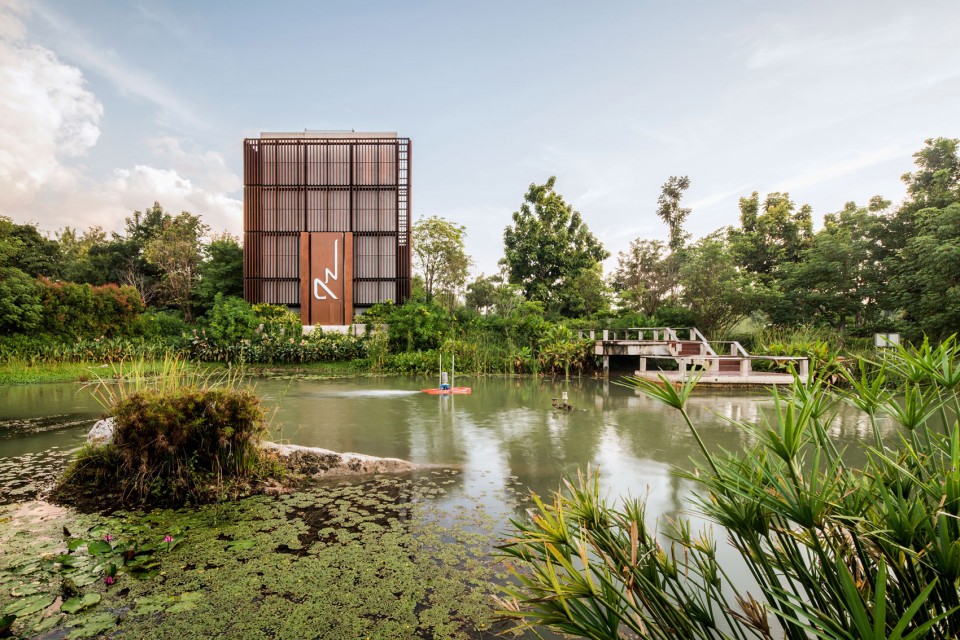 泰國:高速路旁的鄉(xiāng)土風(fēng)格開放型城市公園