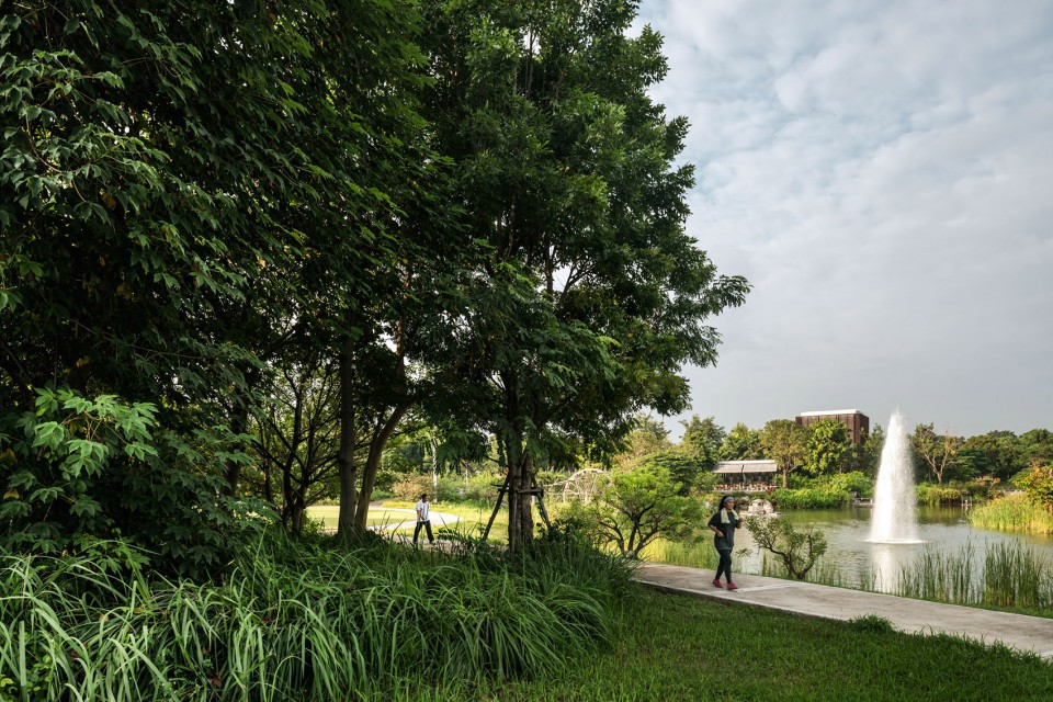 泰國：高速路旁的鄉(xiāng)土風(fēng)格開放型城市公園