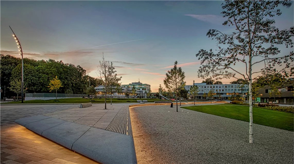 荷蘭：拉德休斯廣場景觀改造