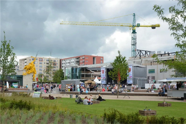 荷蘭：拉德休斯廣場景觀改造