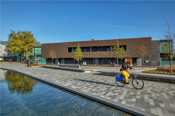 荷蘭：拉德休斯廣場景觀改造