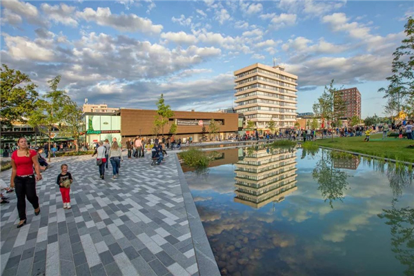 荷蘭：拉德休斯廣場景觀改造