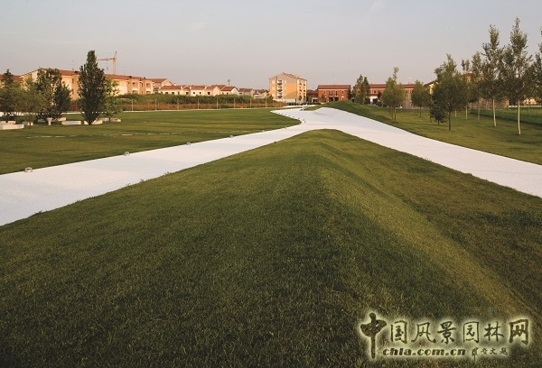 案例賞析：意大利圣多納迪皮夫市社區公園