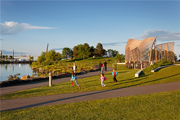 加拿大:安大略省雷灣濱水景觀