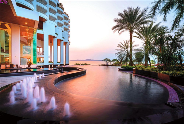 泰國：芭堤雅皇家克里夫酒店