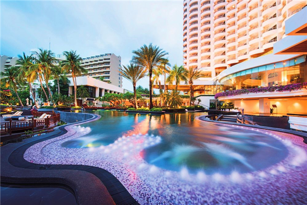 泰國：芭堤雅皇家克里夫酒店