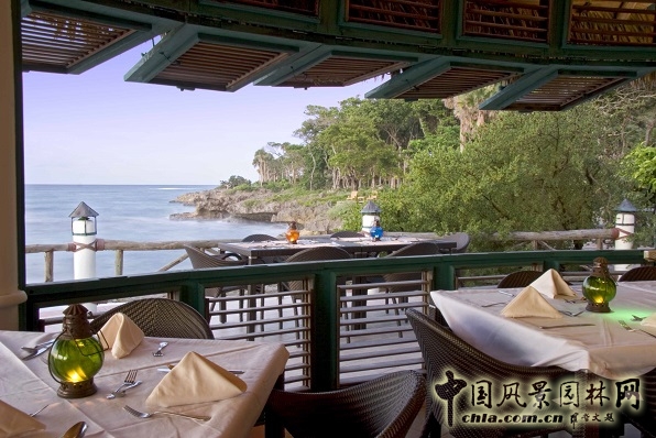 對話大師:查爾斯·道格拉斯·庫曼