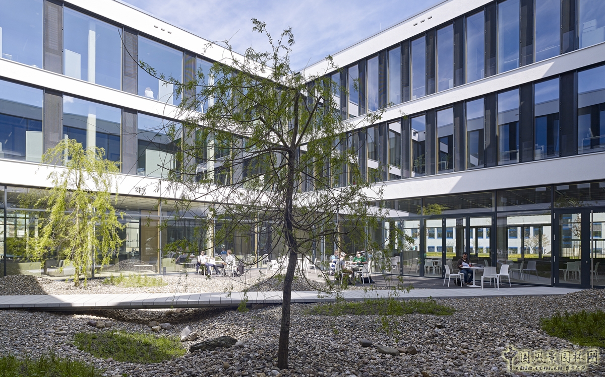 德國克雷菲爾德市校園擴建改造設計（組圖）