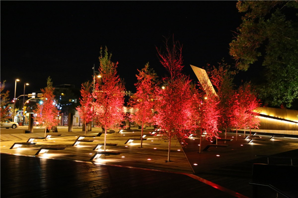 加拿大Poppy Plaza紀念廣場景觀設計