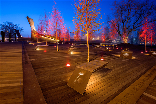 加拿大Poppy Plaza紀念廣場景觀設計