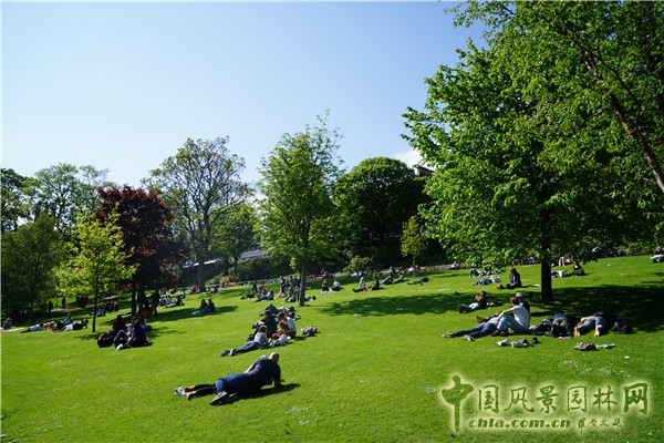 “靜心的游憩”——愛丁堡王子街公園