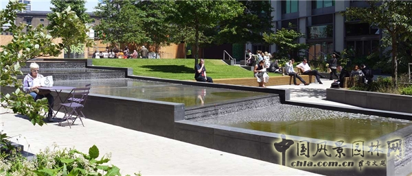 英國倫敦潘克拉斯廣場景觀設(shè)計