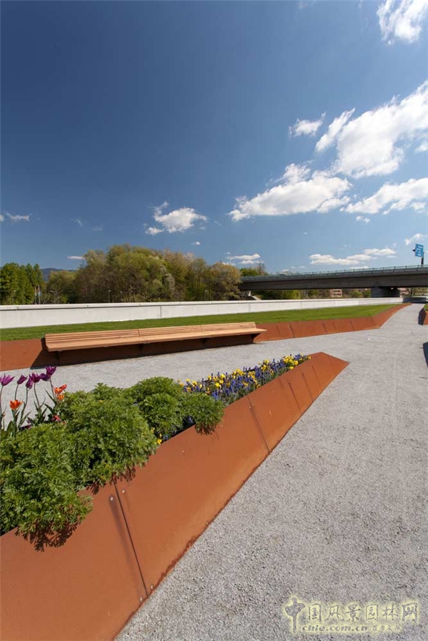 堤壩上的多瑙河公園(組圖)